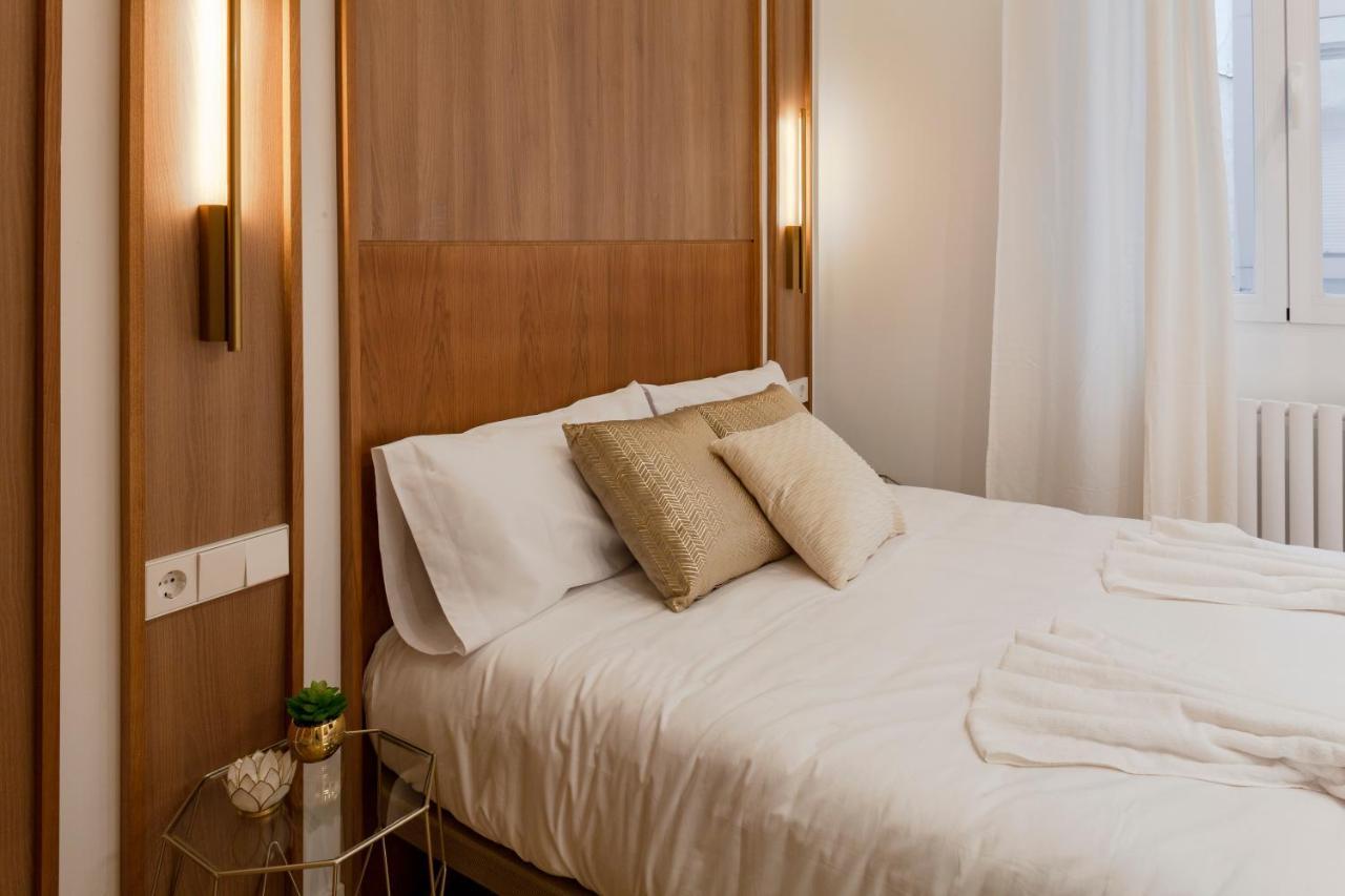 Plaza Espana V Calle San Bernardino 6br 6bh Apartamento