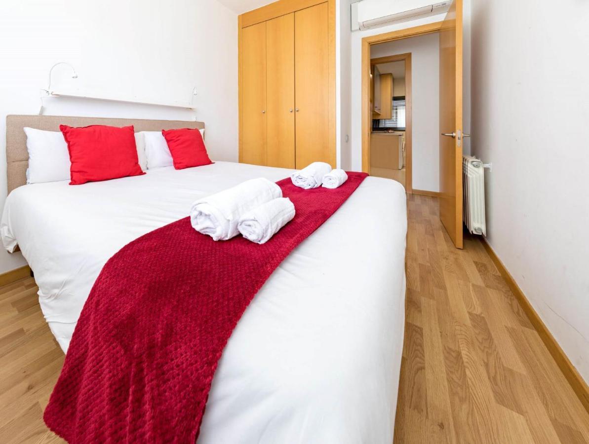Roomspace Tablas Camino Santiago * Madrid