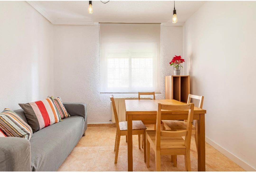 Apartment En Vista Alegre A 20 Minutos Del Centro *