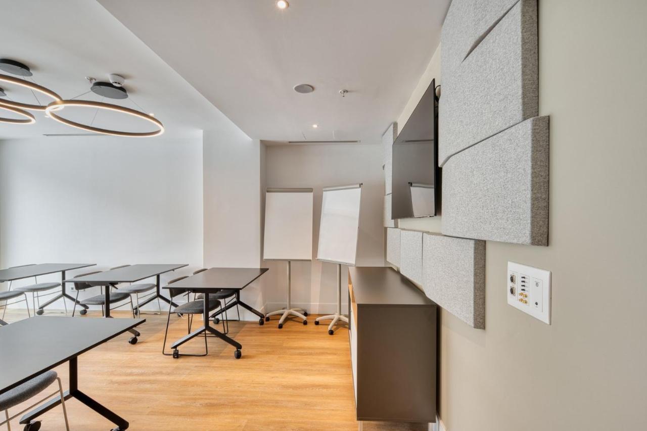 Hotel Express - - Airport By Ihg Madrid