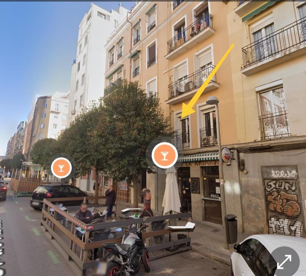Simply Retiro Apartamento *