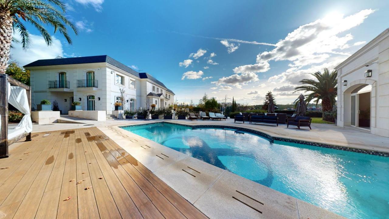 Increible De Lujo Villa Madrid