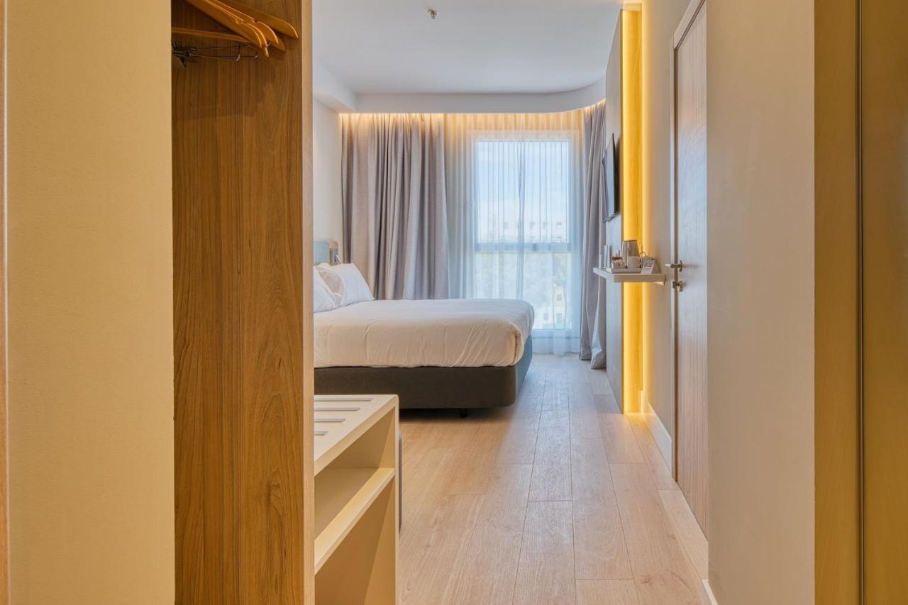 Express - - Airport By Ihg 3* Madrid