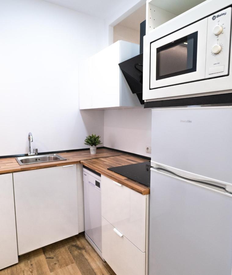 2 A 6 Pax Museos Y Ronda De Atocha Apartamento *