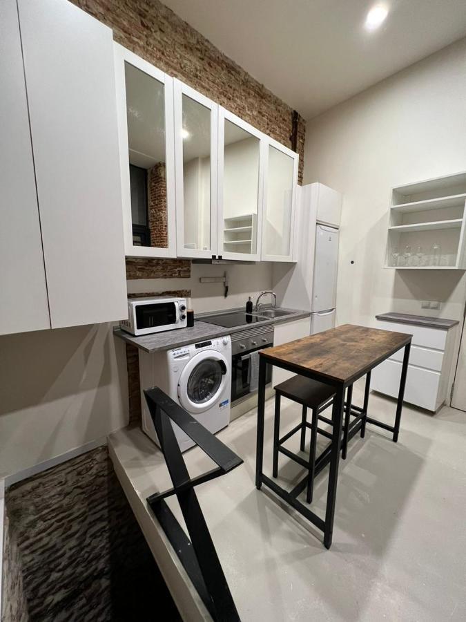 Moderno Y Luminoso Departamento. Apartamento