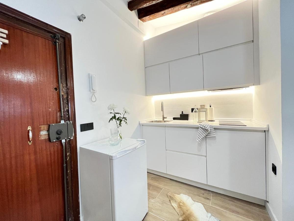 Apartment Encantador Tirso Molina Exterior Meson Temporal *