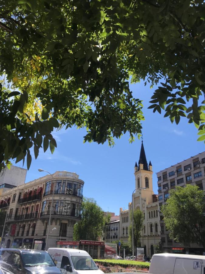 Apartamento Luminoso Cerca 4 Caminos- Reina Victoria