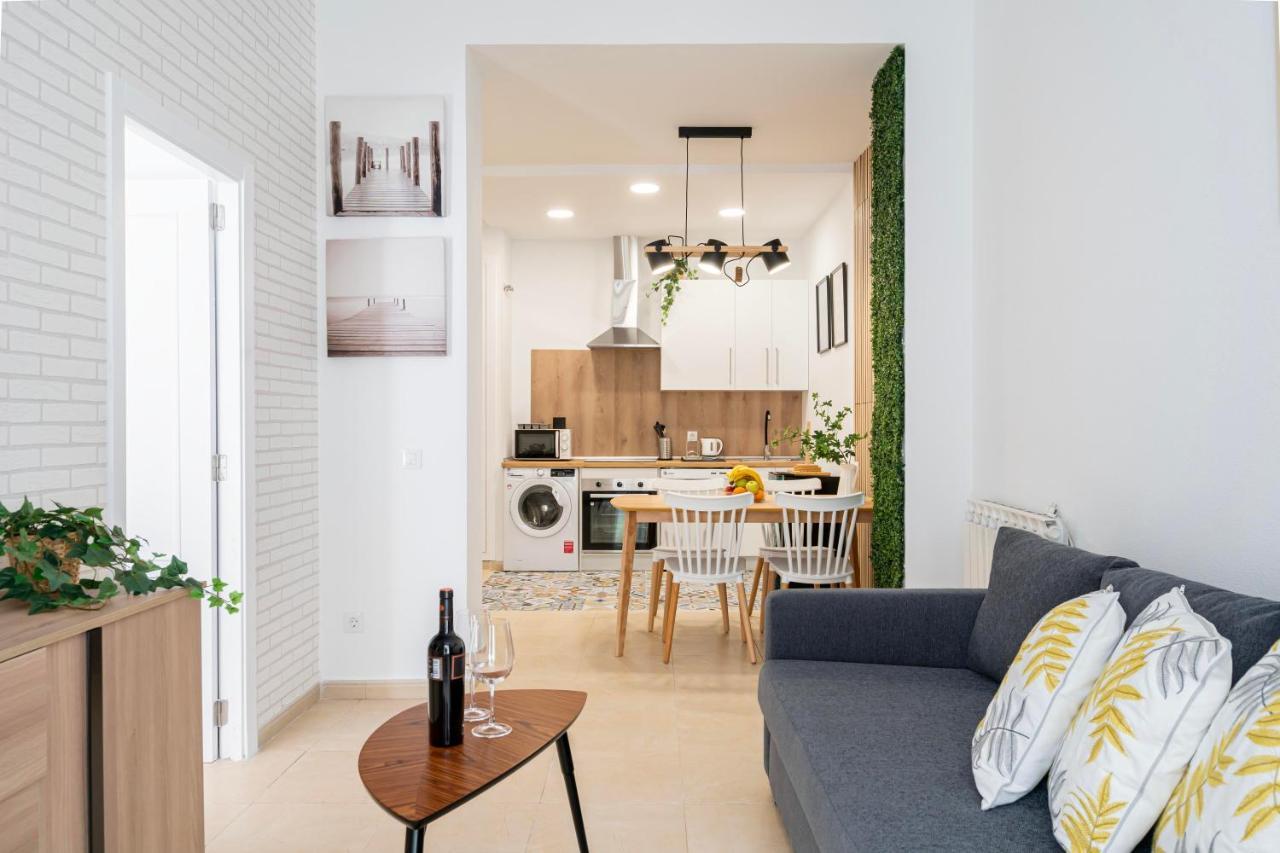 Apartment For Elegante Y Bonito Temporal En El Corazon De Inf1c *