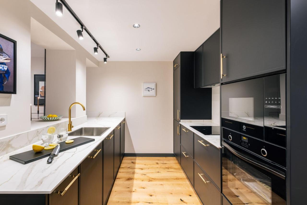 Stylish 4 +patio Luxury Gran Via *