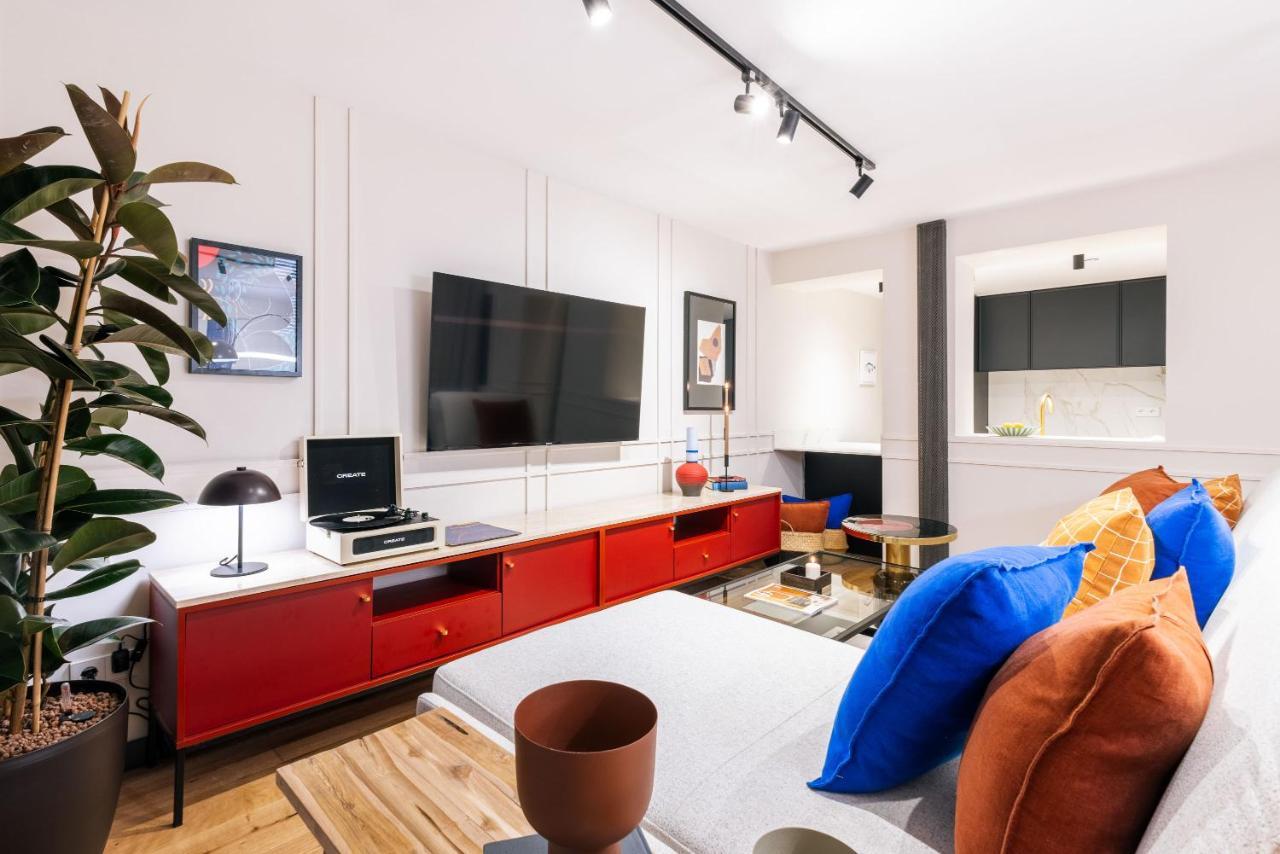 Stylish 4 +patio Luxury Gran Via * Madrid