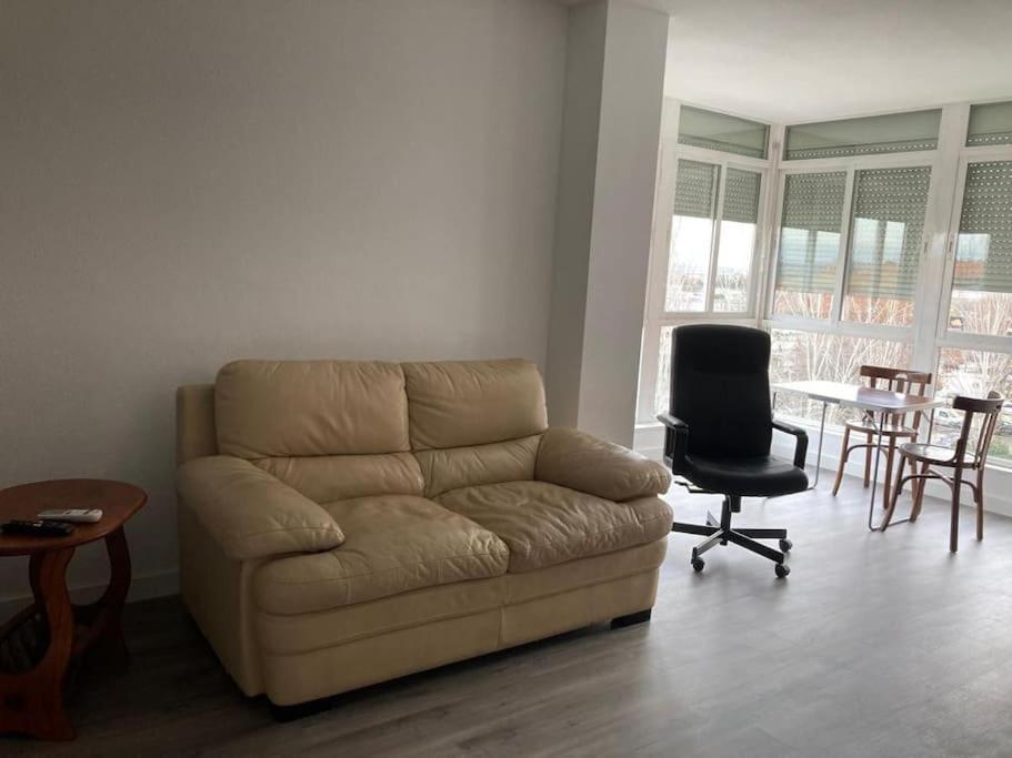 Apartamento Silencioso, Luminoso Y Familiar Apartamento Madrid