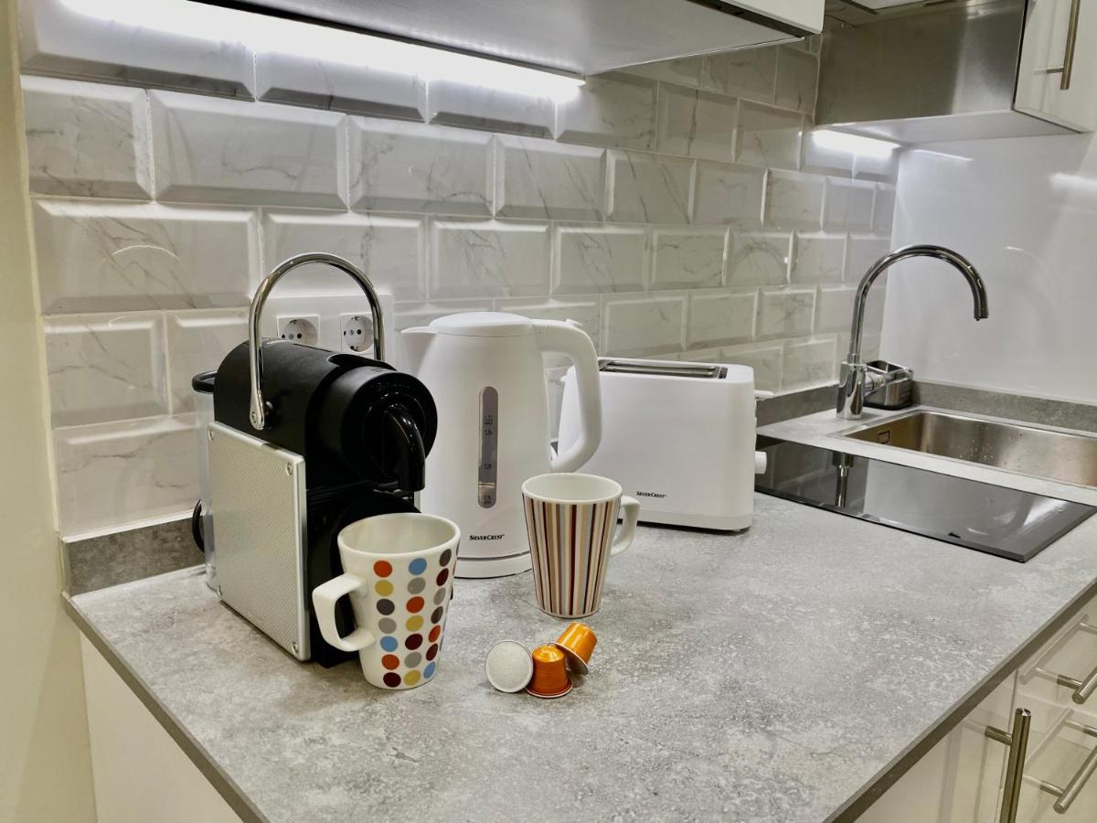 Junto Palacio Real Apartamento *