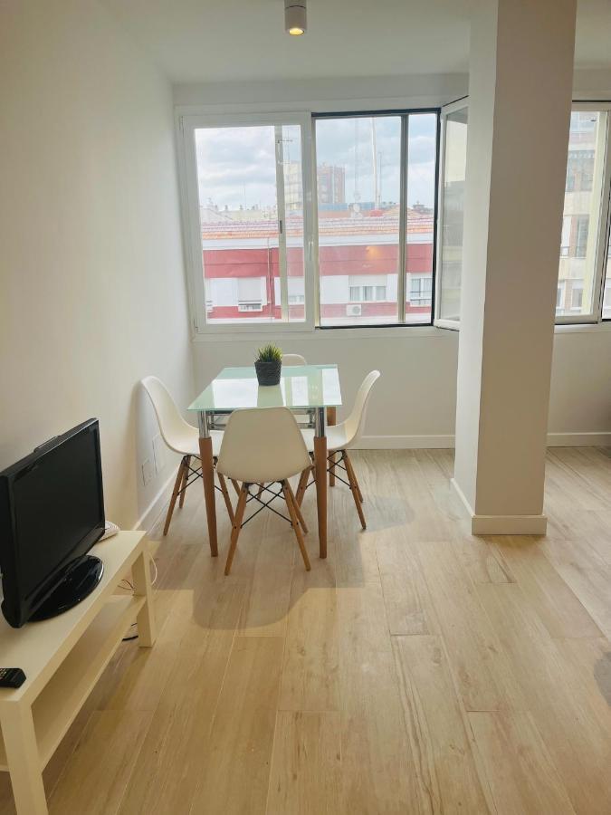 Pisos Con Piscina Barrio Exclusivo-wizinkcenter Apartamento Madrid