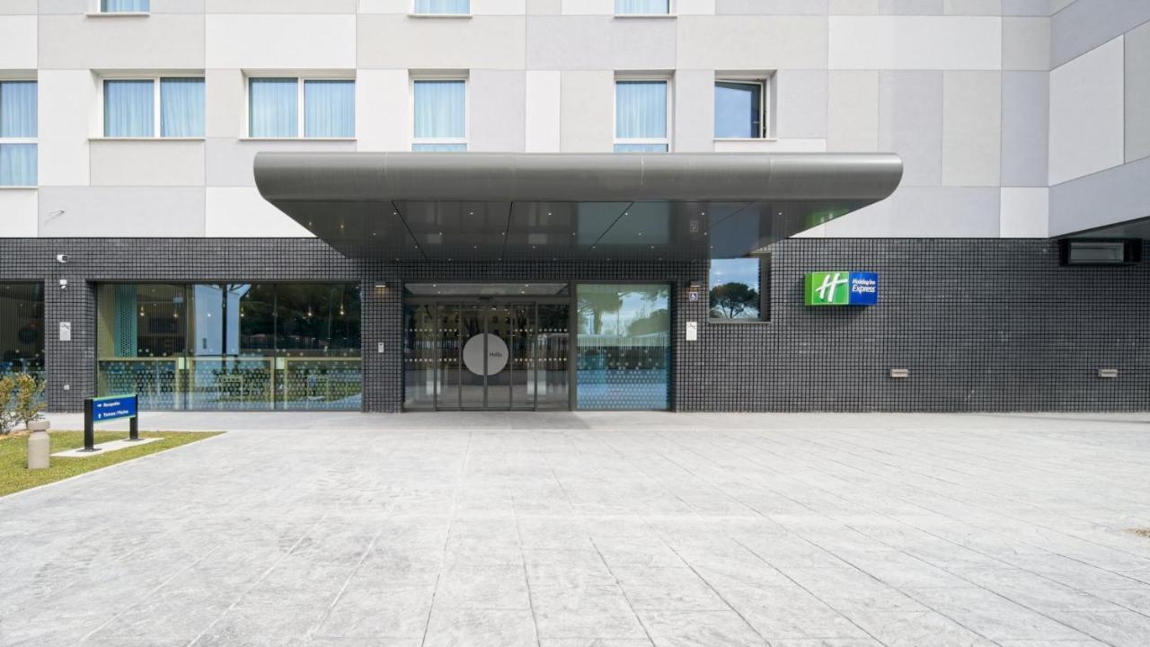 Express - - Airport By Ihg