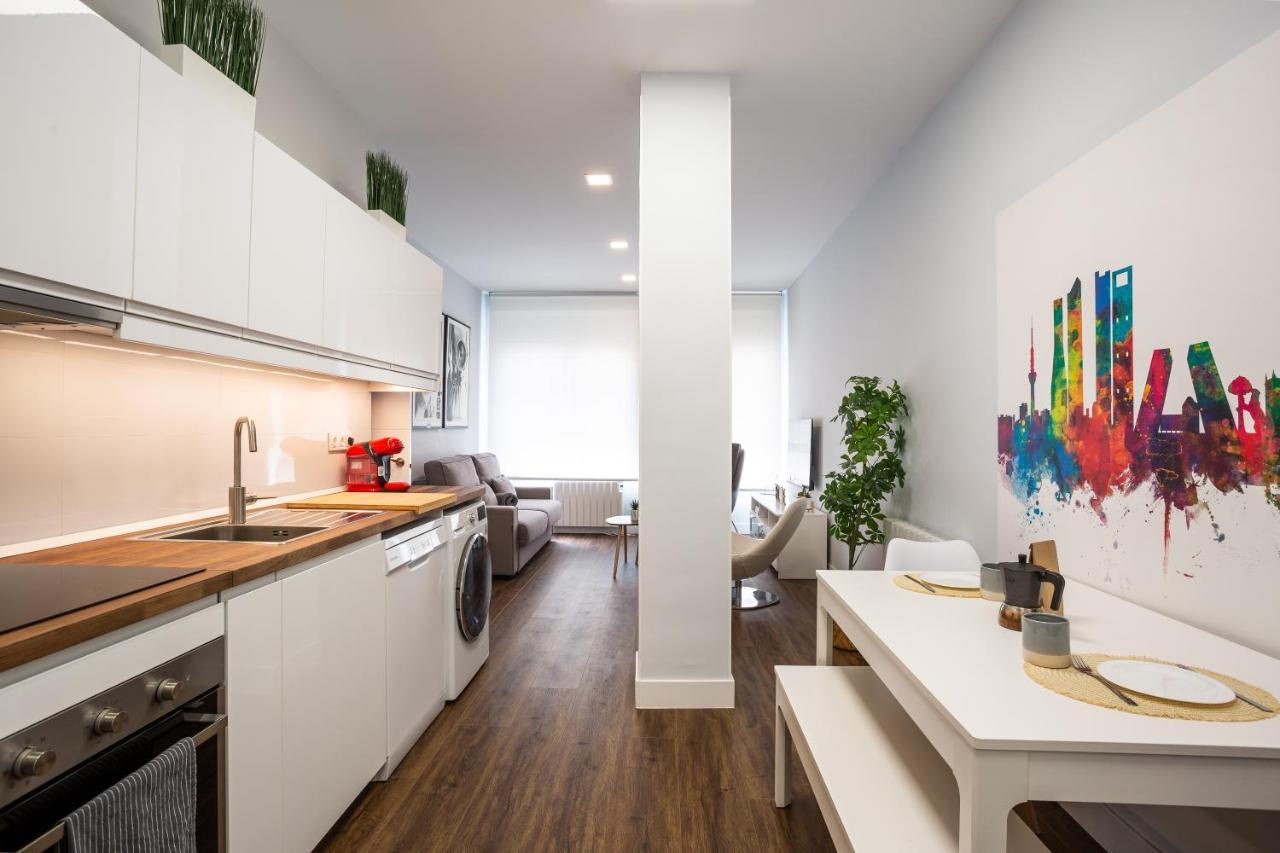 Nuevo! 2 Hab, Bano Doble, Garaje, Metro A 200m Apartamento Madrid