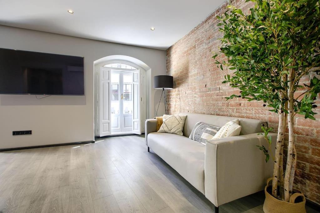 Chueca V Calle Hortaleza 2br 2bh * Madrid