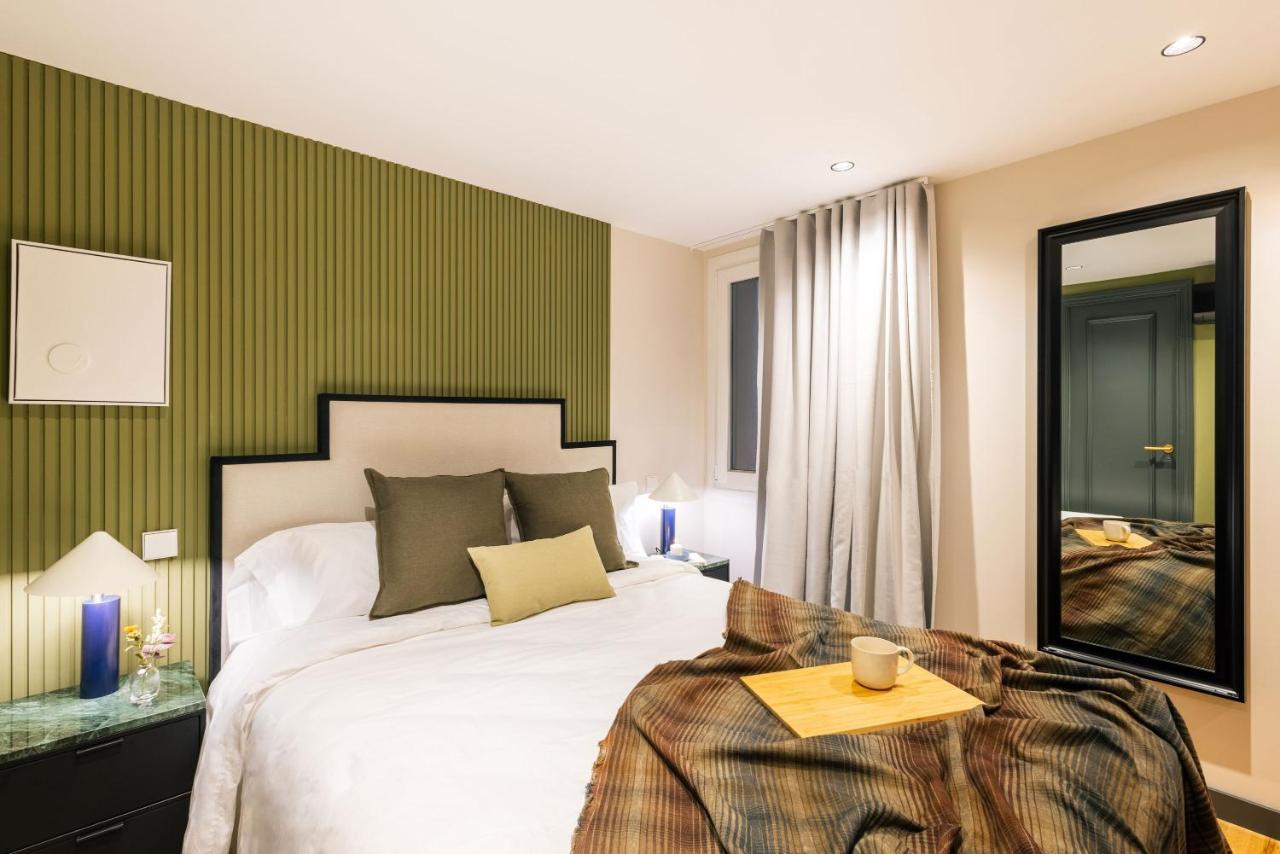 Stylish 4 +patio Luxury Gran Via Madrid