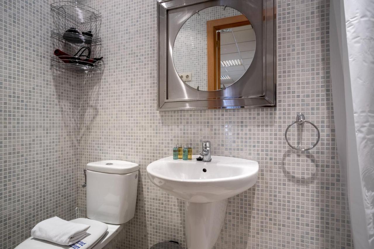 Apartment 2 Bedrooms 1,5 Bathrooms Furnished - Malasana - Cozy & Vintage - Minty