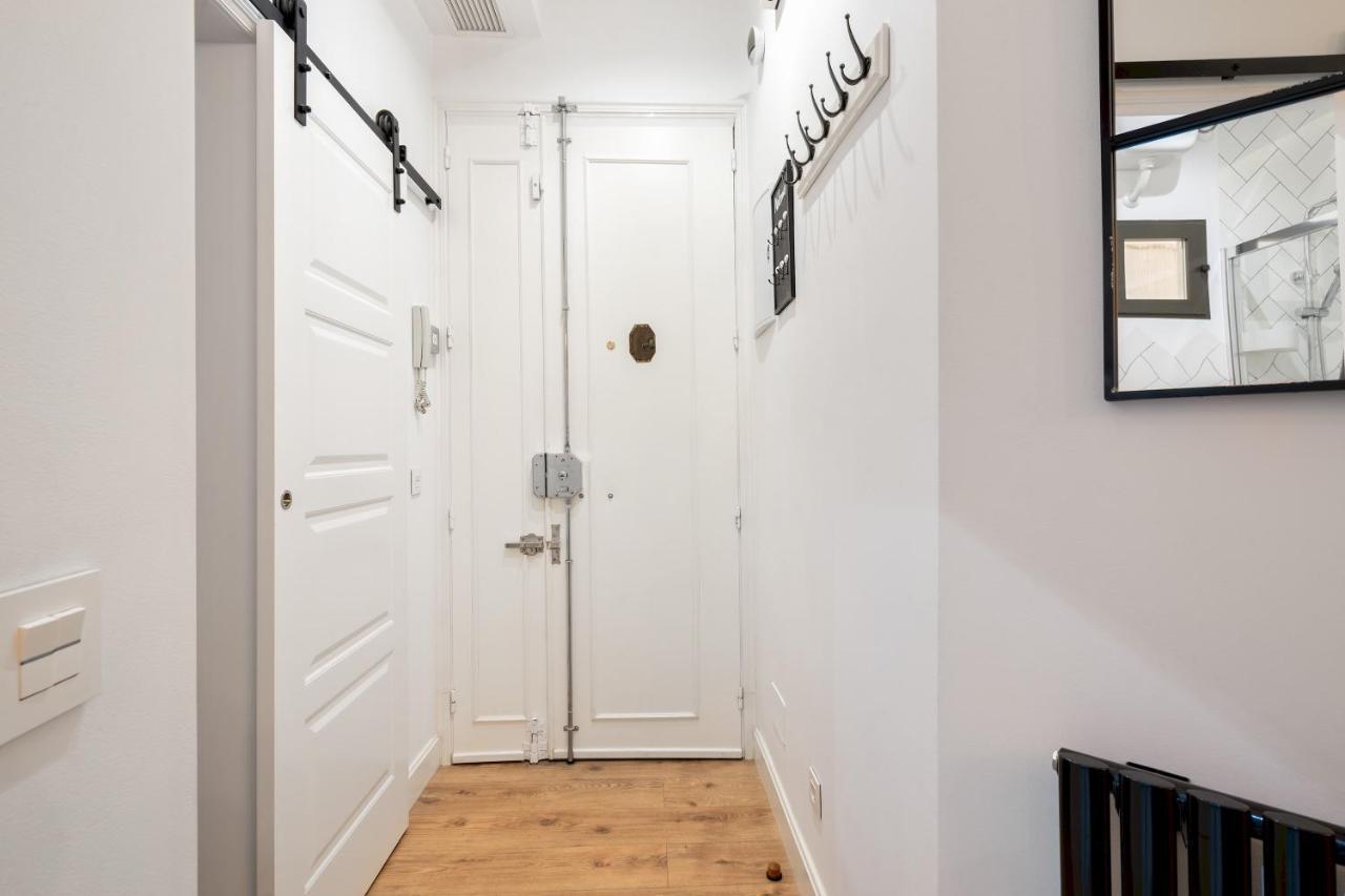 1 Bedroom 1 Bathroom Furnished - Malasana - Cozy & Modern - Mintystay Apartment Madrid