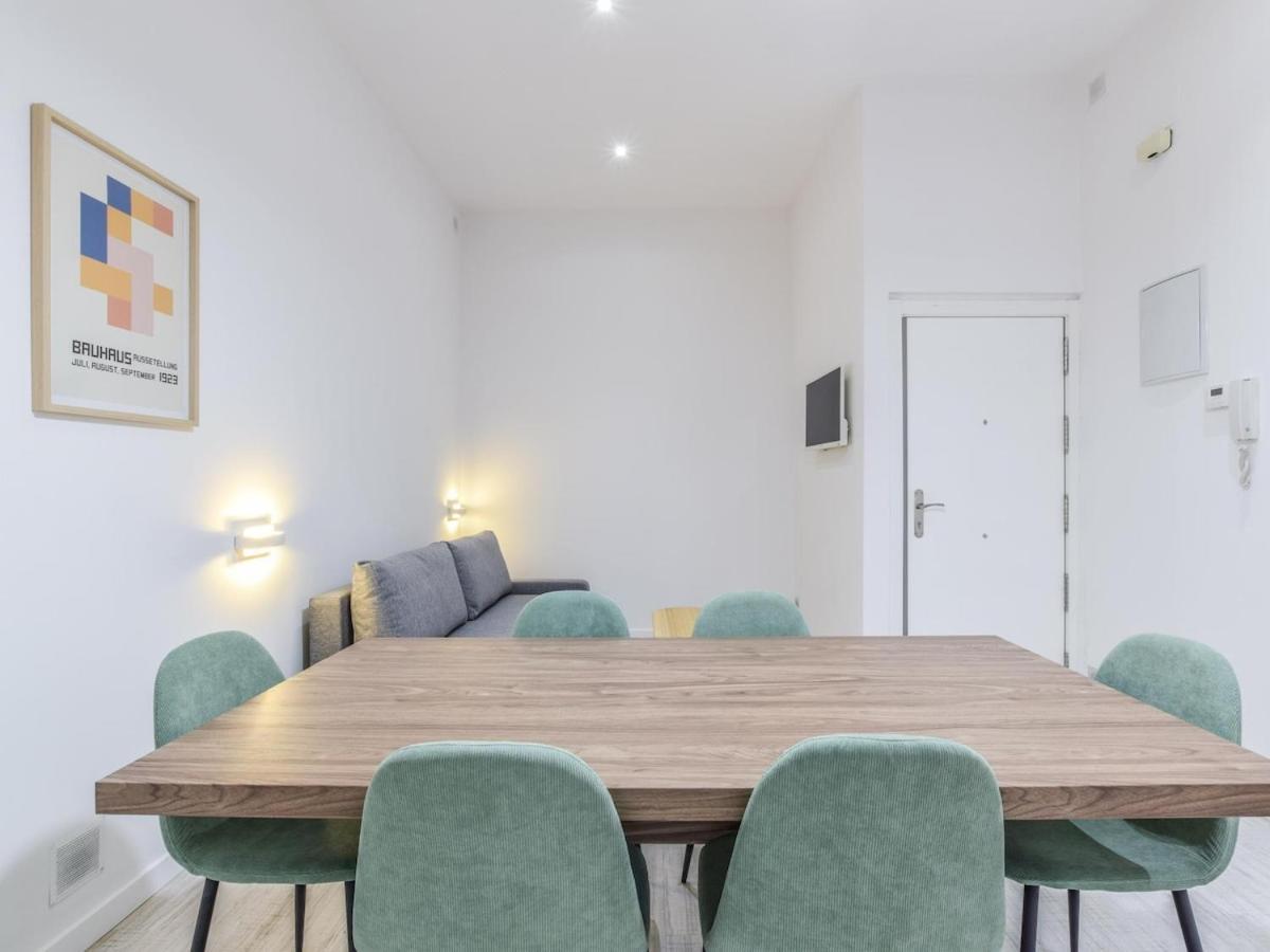 Apartamento Reformado En Malasana 6 Personas * Madrid