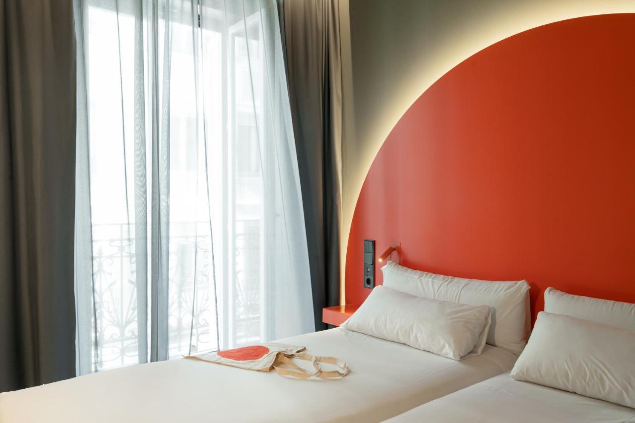 Hotel Chic & Basic Dot