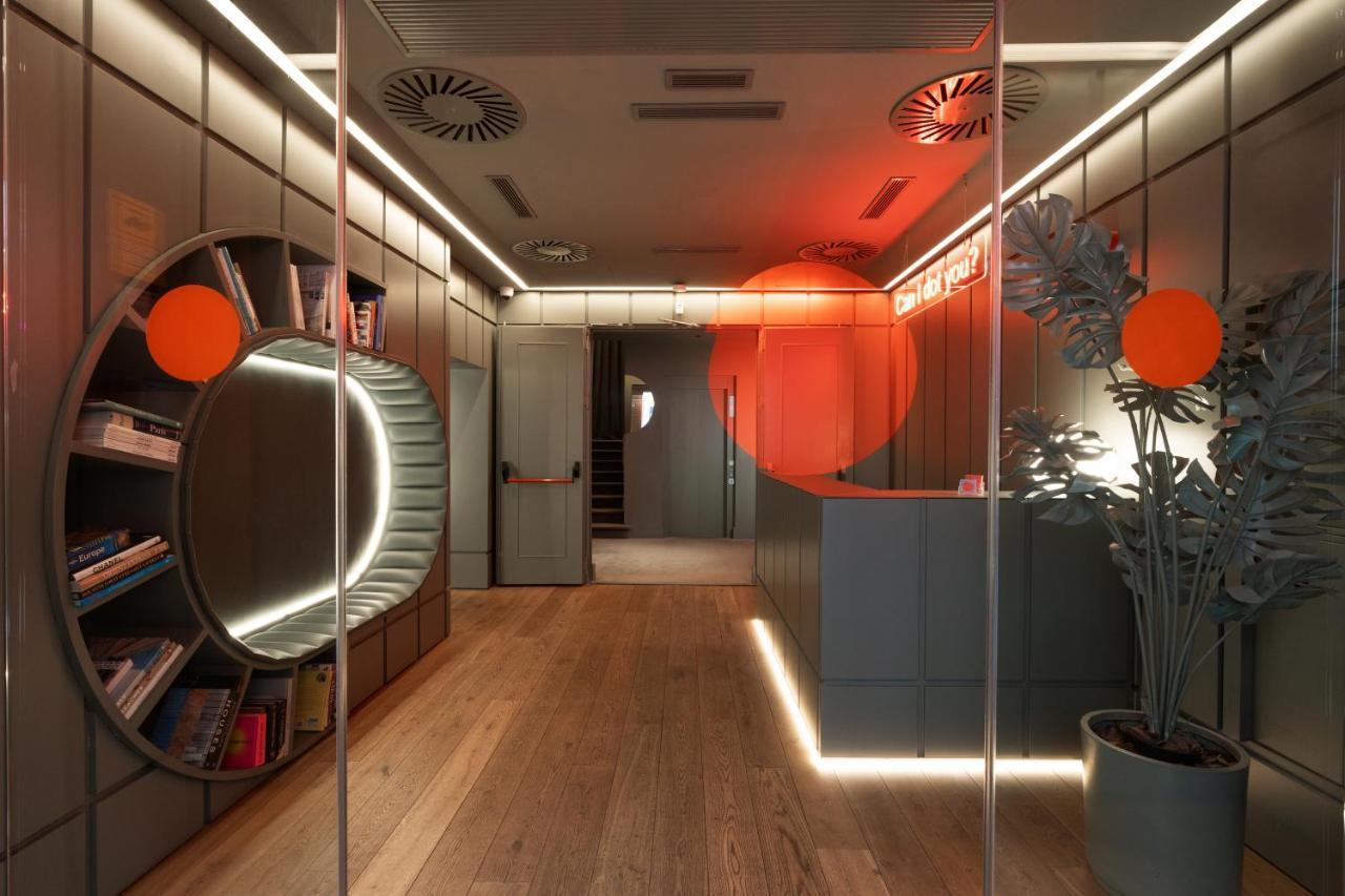 Chic & Basic Dot Hotel Madrid