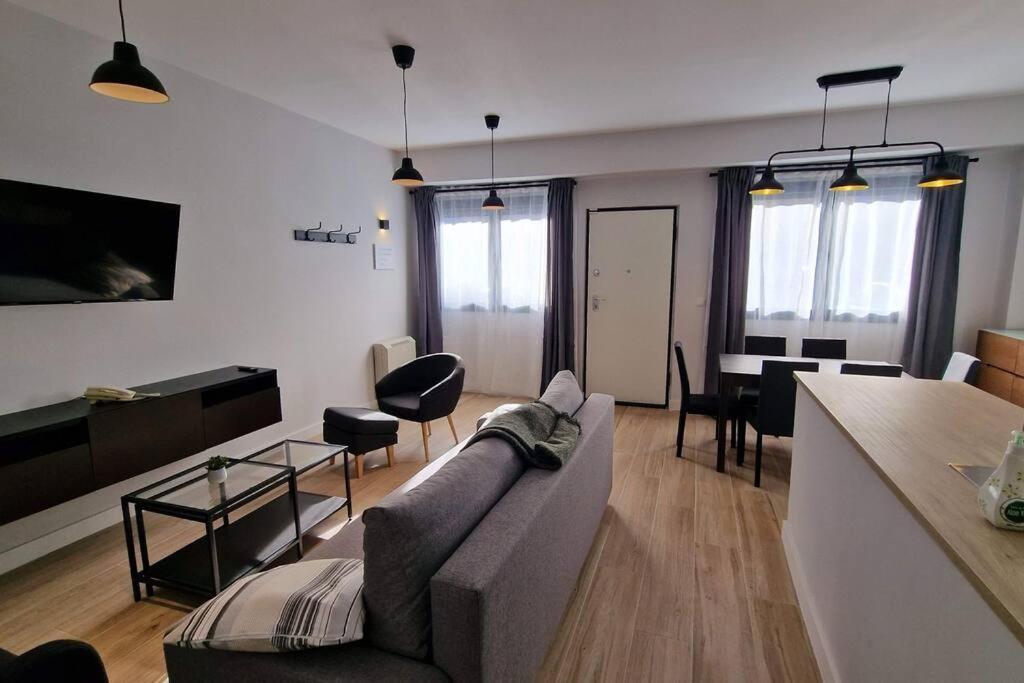 Apartamento Loft En Junto Al Metro.
