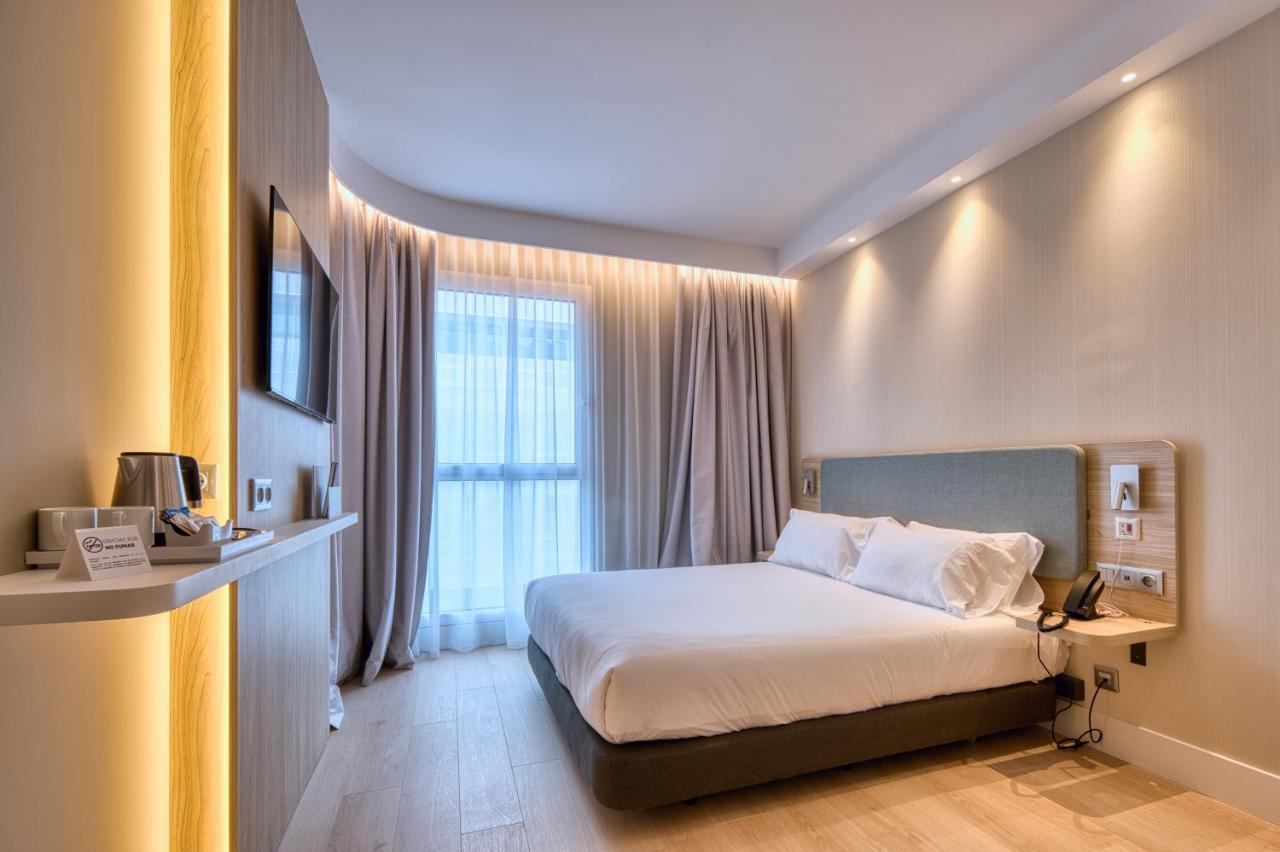 Express - - Airport By Ihg Madrid