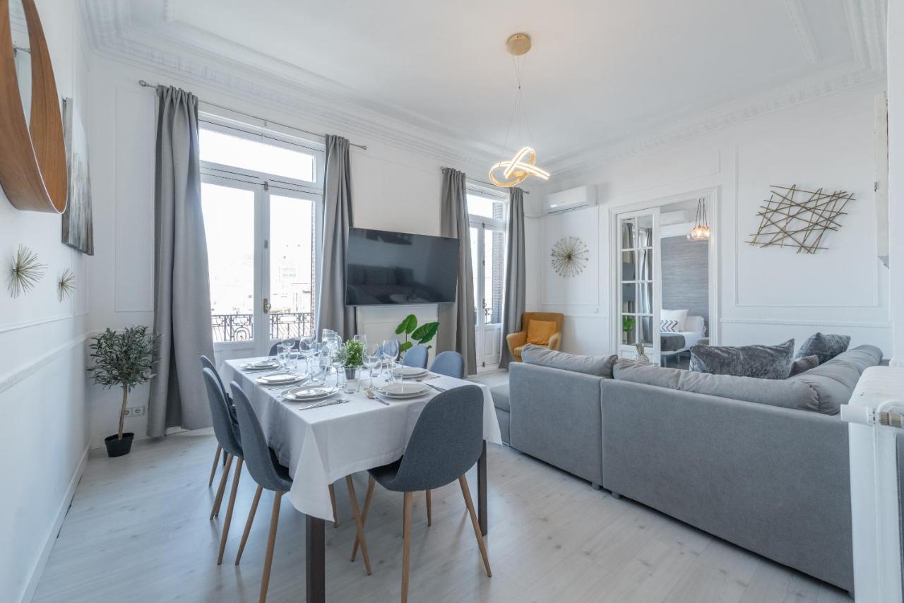 Penthouse Deluxe Granvia, By Monaro
