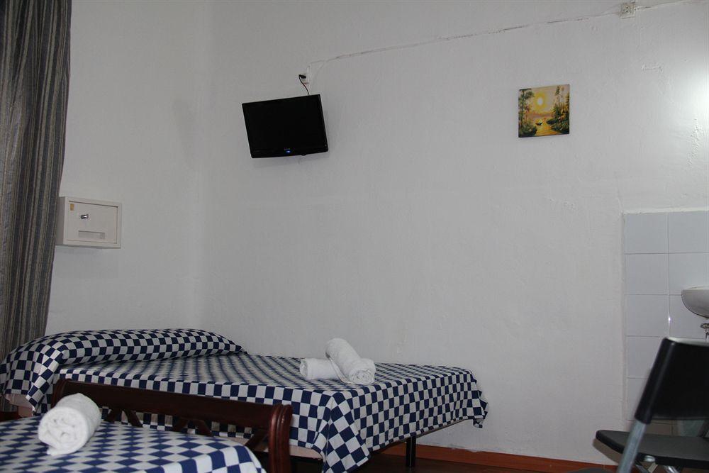 Casa Lemus Pensión *