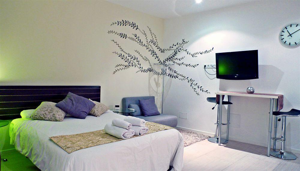 Pensión Six Plaza Mayor 4*