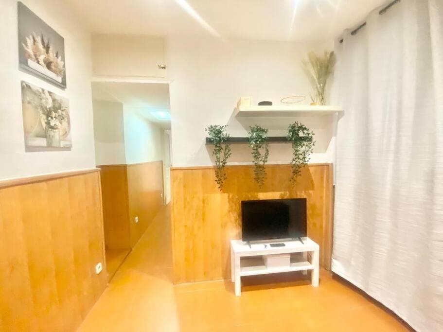 Atocha Ferrocarril 4 Apartment *