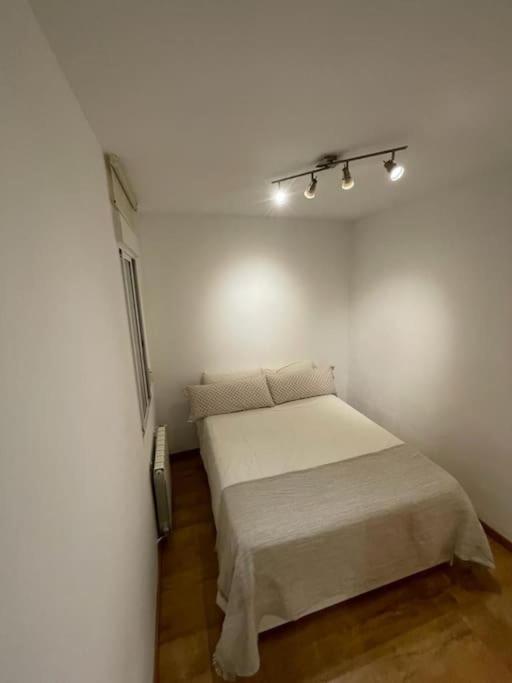 Modern 6 Pax In Barrio Salamanca Apartamento *