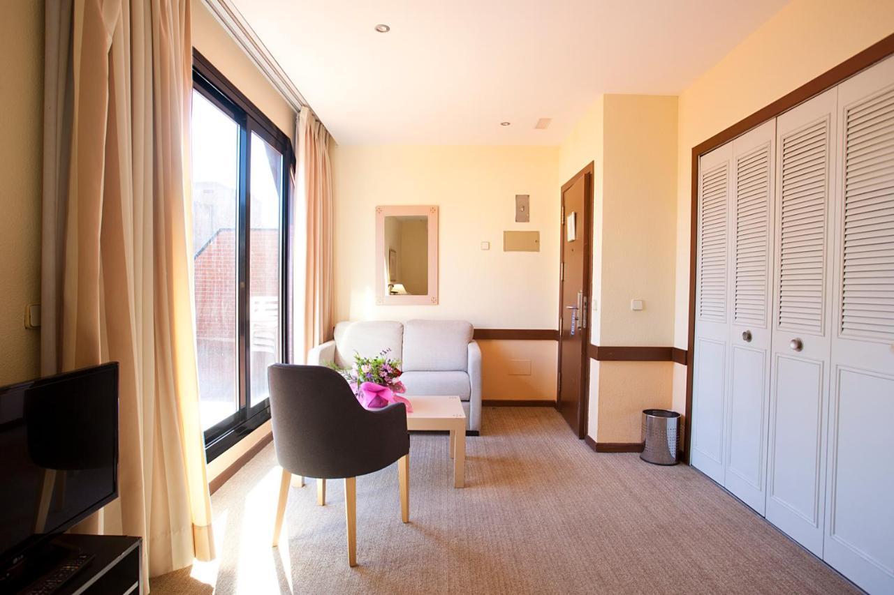 Apartahotel Espahotel Plaza Basílica 3*