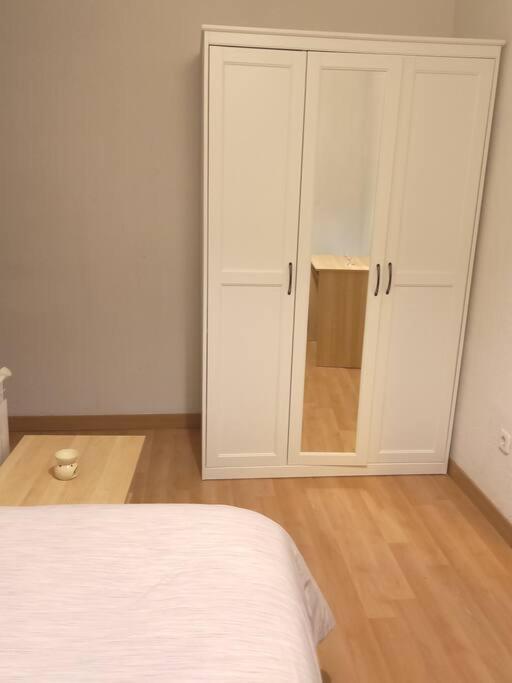 Apartamento Alojamiento Disponible Para Una Persona *