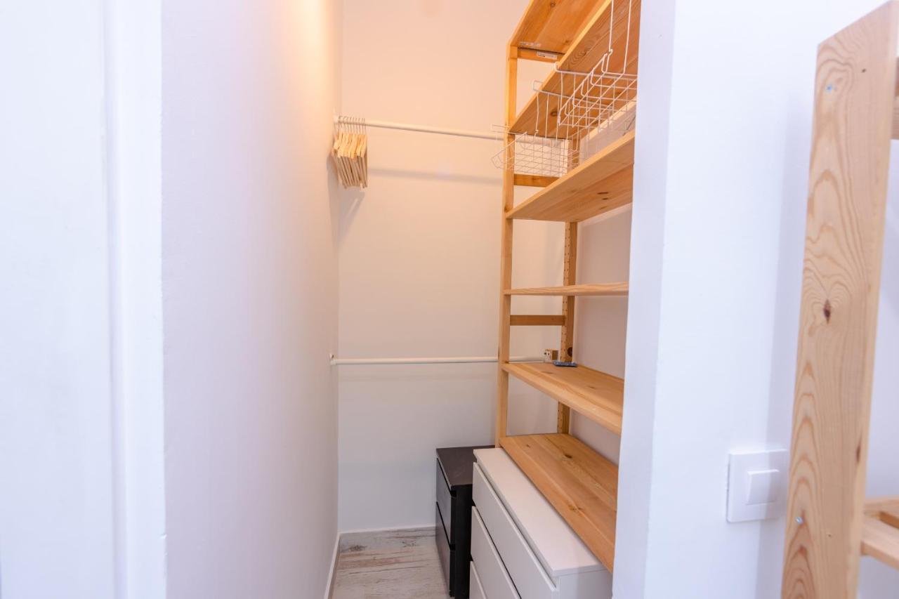 Apartamento For Your Titulo Moderno Y Elegante Temporal En Barrio Ibiza Men30 *