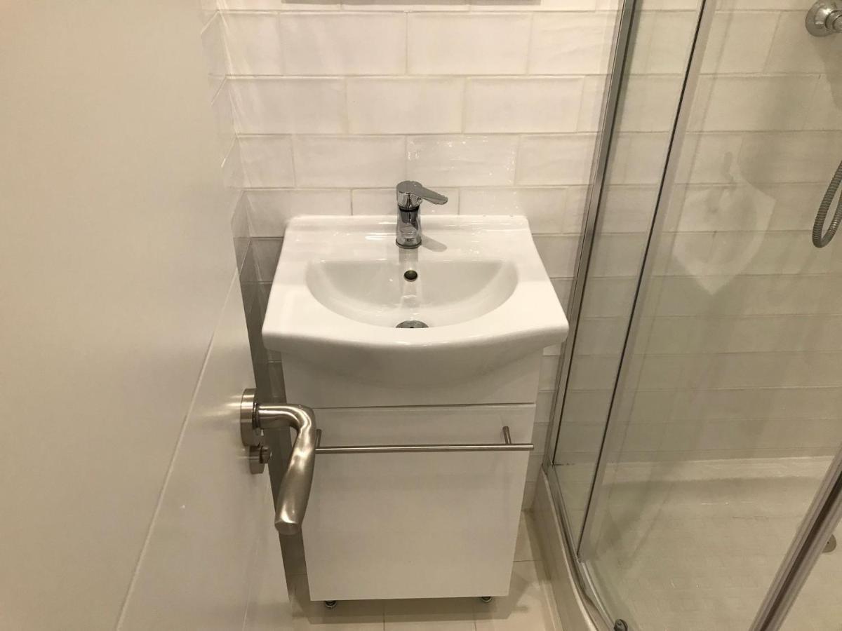 Un Genial Estudio En El Barrio Cortes Apartamento Madrid