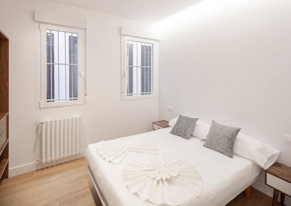 Apartamento Malasana I Calle Churruca 2br 2bh