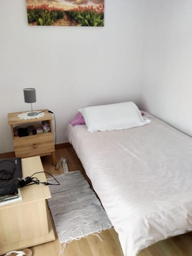 Alojamiento Disponible Para Una Persona Apartamento Madrid