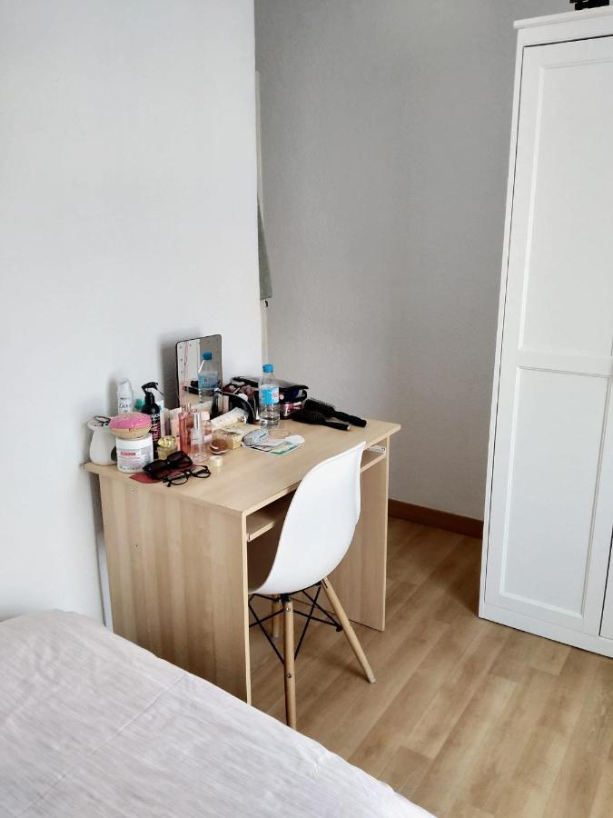 Apartamento Alojamiento Disponible Para Una Persona *