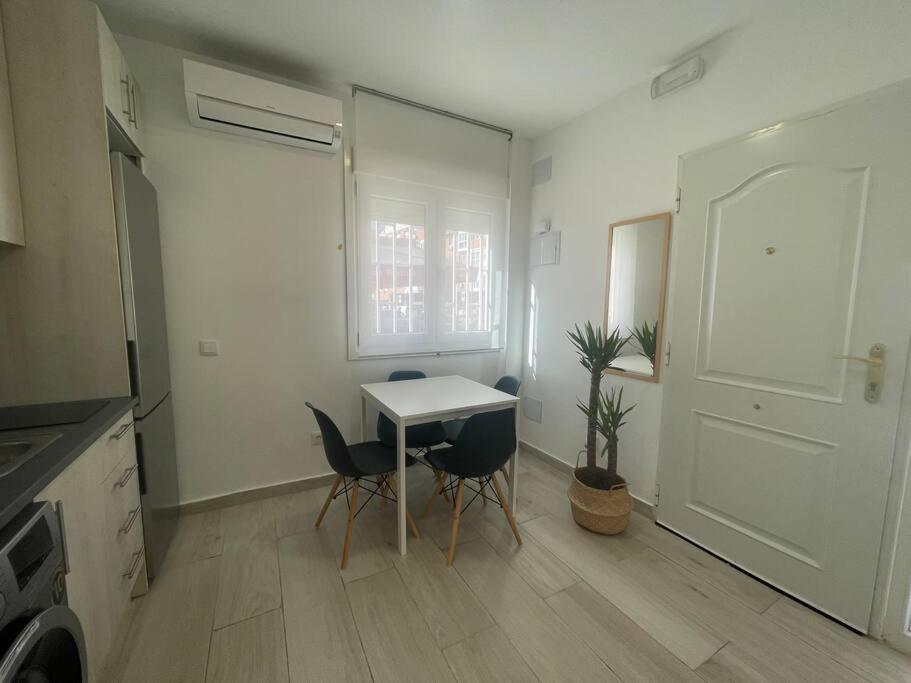 With Parking Space-afric Apartamento Madrid