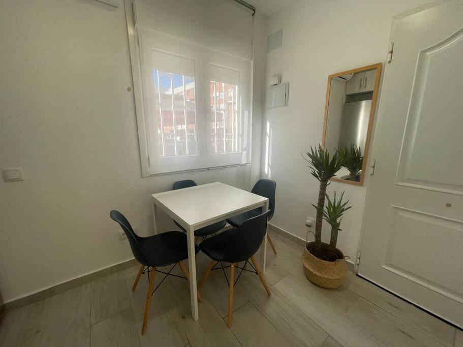 Apartamento With Parking Space-afric *
