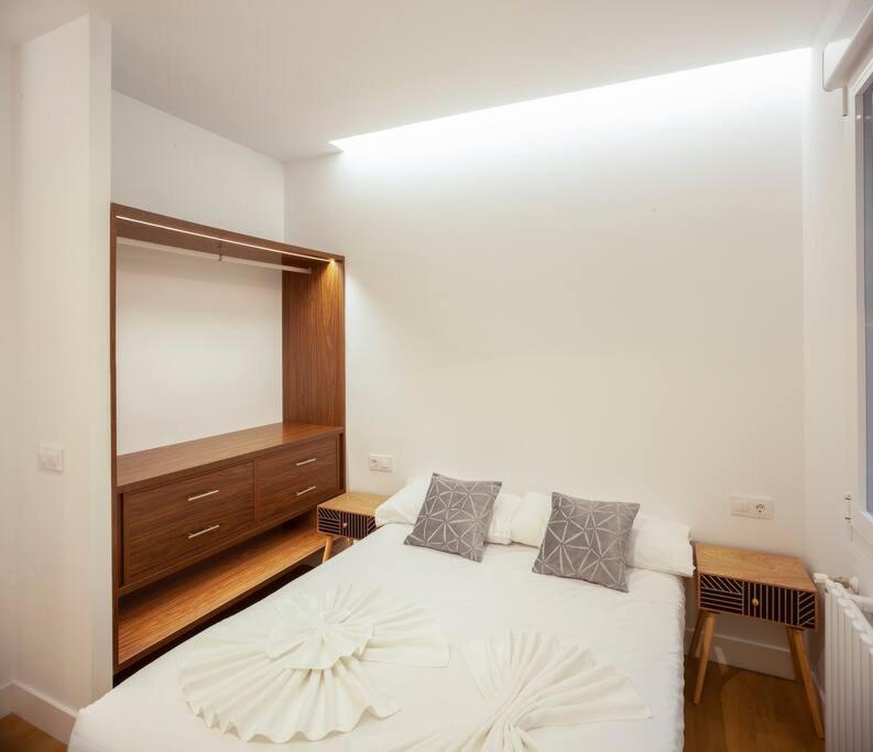 Apartamento Malasana I Calle Churruca 2br 2bh
