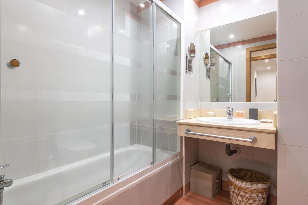 2 Bedrooms 2 Bathrooms Furnished - Malsana - With Pool - Mintystay Apartamento Madrid