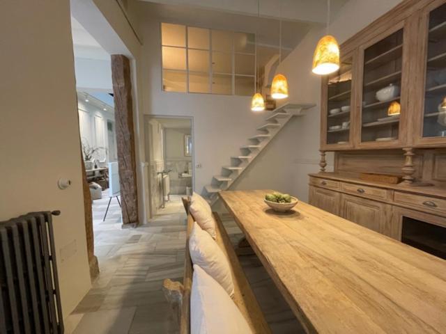 Apartamento 3 Bedrooms 2 Bathrooms Furnished - Malasana - Terrace - Bright In Downtown Area - Mintystay
