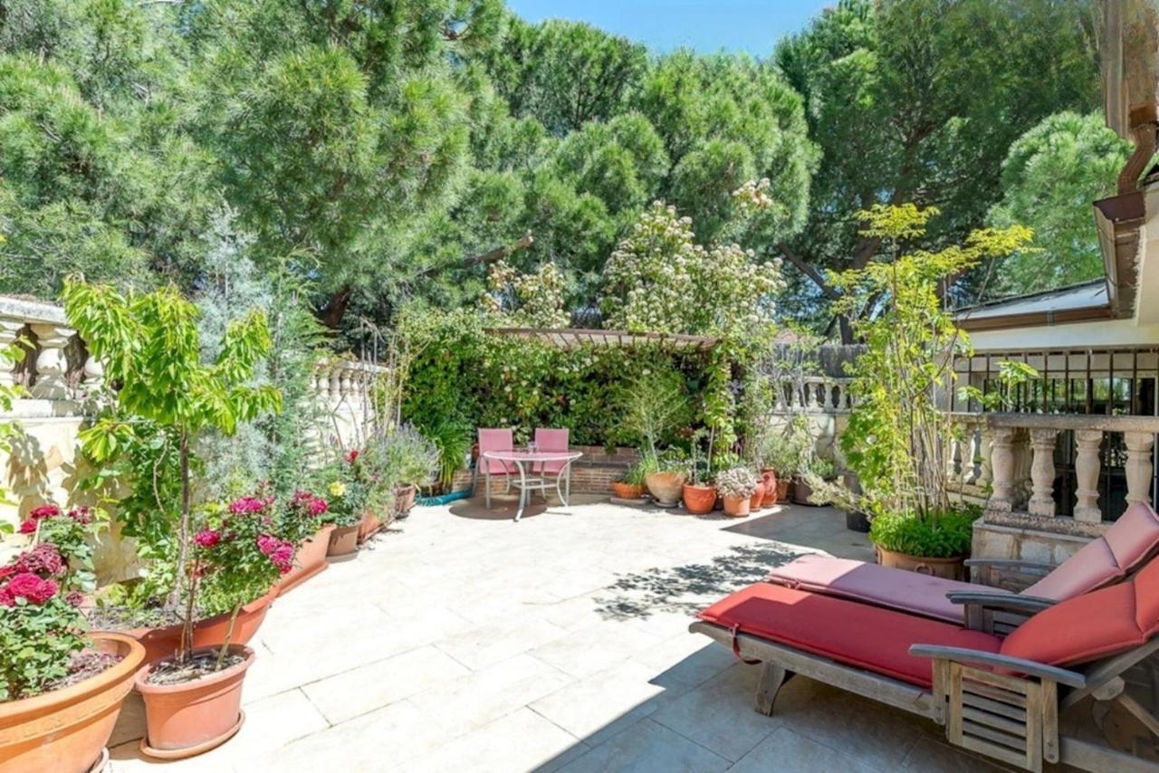 5-suite Luxury In With Indoor Pool And Oasis Madrid