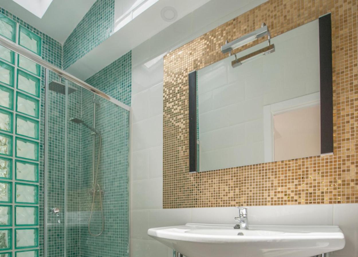 5-suite Luxury In With Indoor Pool And Oasis Villa *