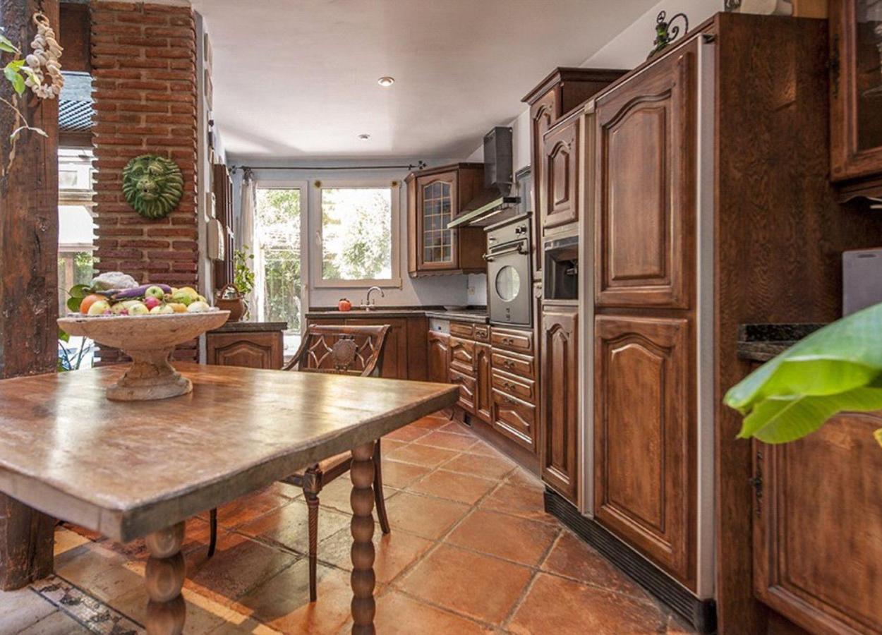 5-suite Luxury In With Indoor Pool And Oasis Madrid