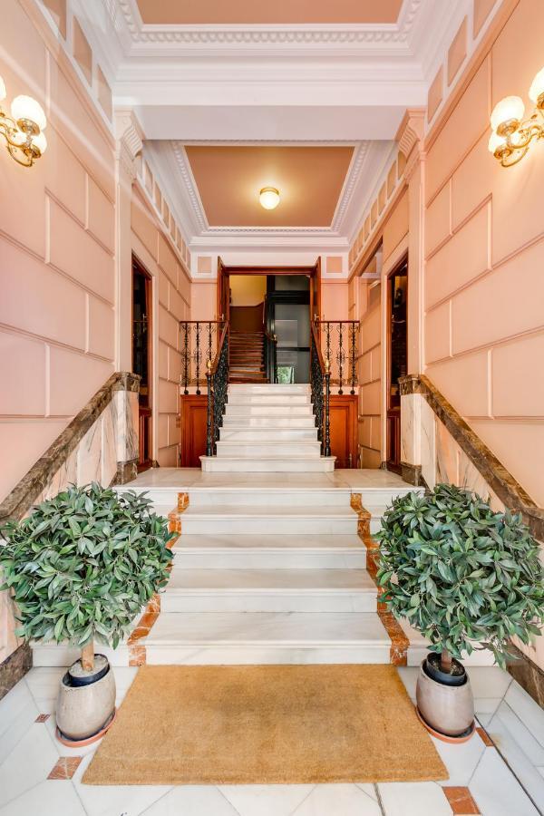 Luxury Around Serrano And Juan Bravo Madrid