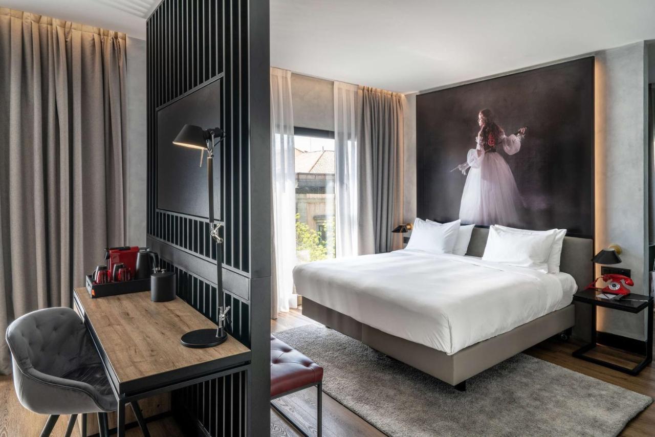 Hotel Radisson Red 4*